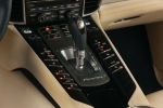 Porsche Panamera Panamera 4S PDK Panamera 4S Turismo Interior Palanca de Cambios 5 puertas