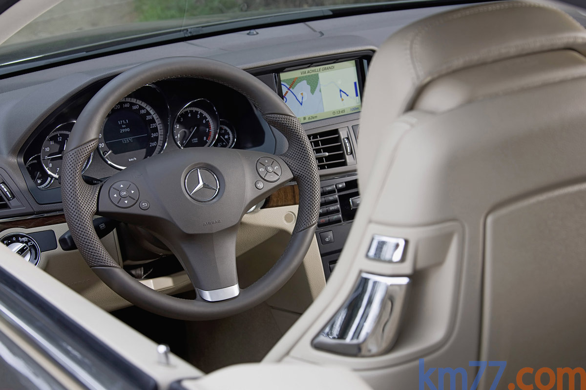 Mercedes-Benz Clase E Gama Clase E Coupé ELEGANCE Coupé Interior Volante 2 puertas