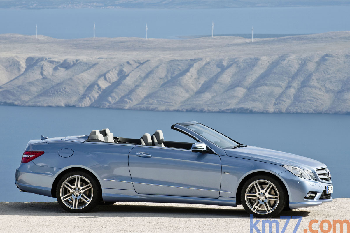 Mercedes-Benz Clase E E 500 Cabrio (Paquete AMG) Paquete AMG Descapotable Azul indigolita metalizado Exterior Lateral 2 puertas