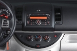 Nissan Note 1.5 dCi 103 CV Acenta Monovolumen Naranja Fusion Interior Consola Central 5 puertas