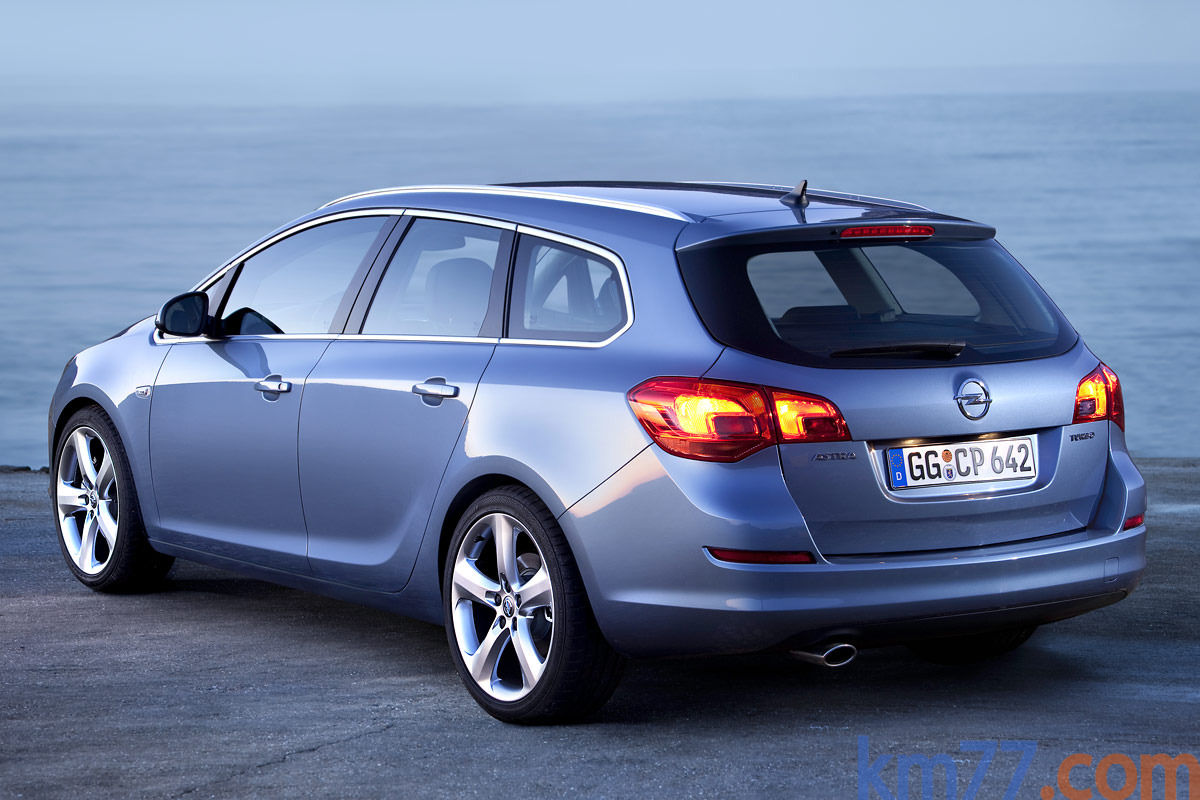 Opel Astra Sports Tourer 1.6 Turbo 180 CV Cosmo Turismo familiar Azul ...
