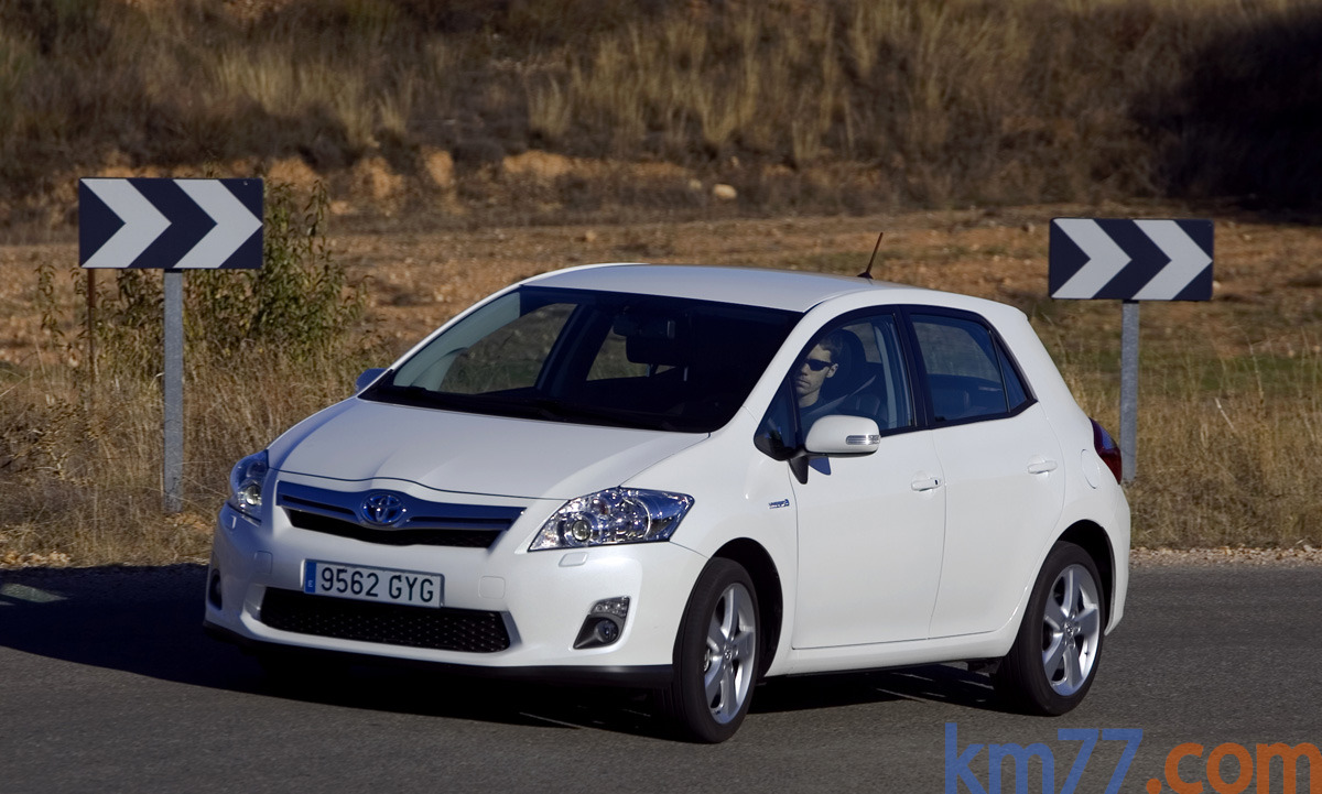 toyota auris pearl white #1