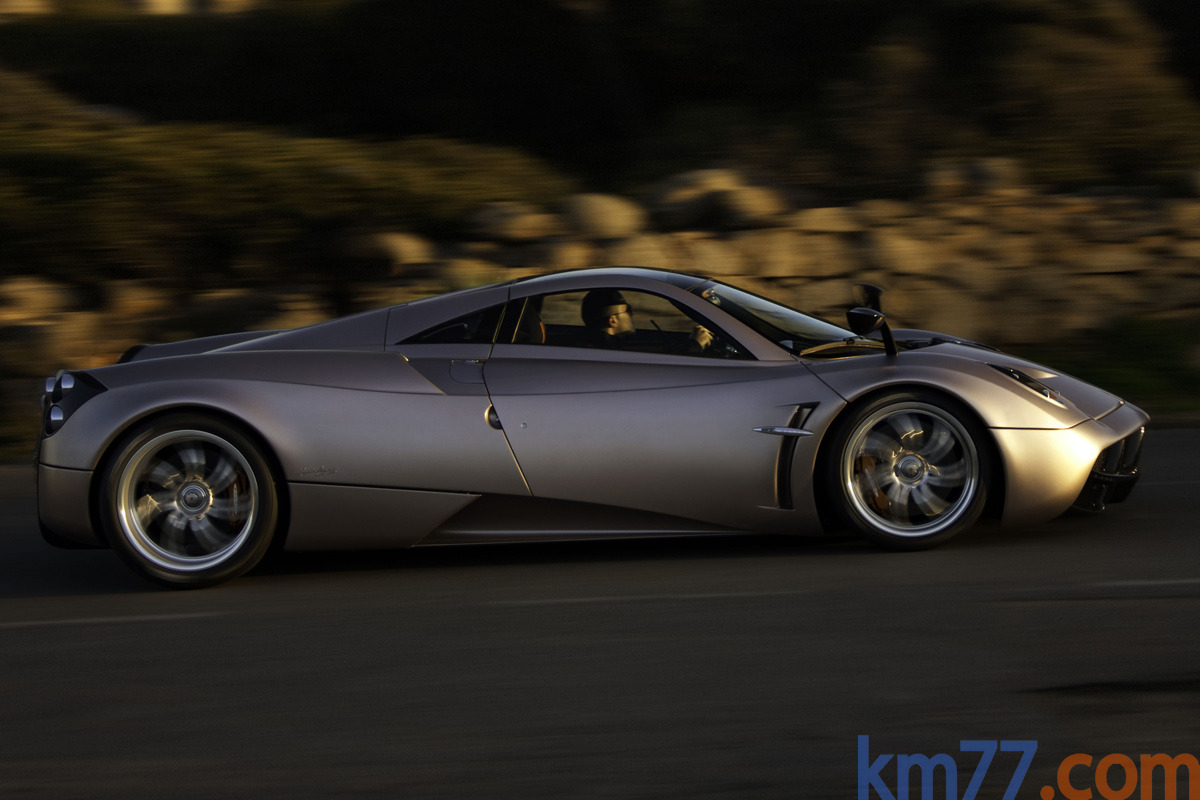 Pagani Huayra Coup&eacute; Exterior Lateral 2 puertas