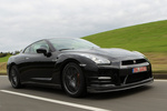 Nissan GT-R Gama GT-R (2011) Gama GT-R (2011) Coup&eacute; Exterior Lateral-Frontal 2 puertas
