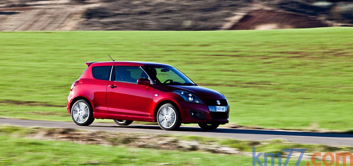 Suzuki Swift Sport Sport Turismo Rojo Ablace Perlado Exterior Lateral 3 puertas