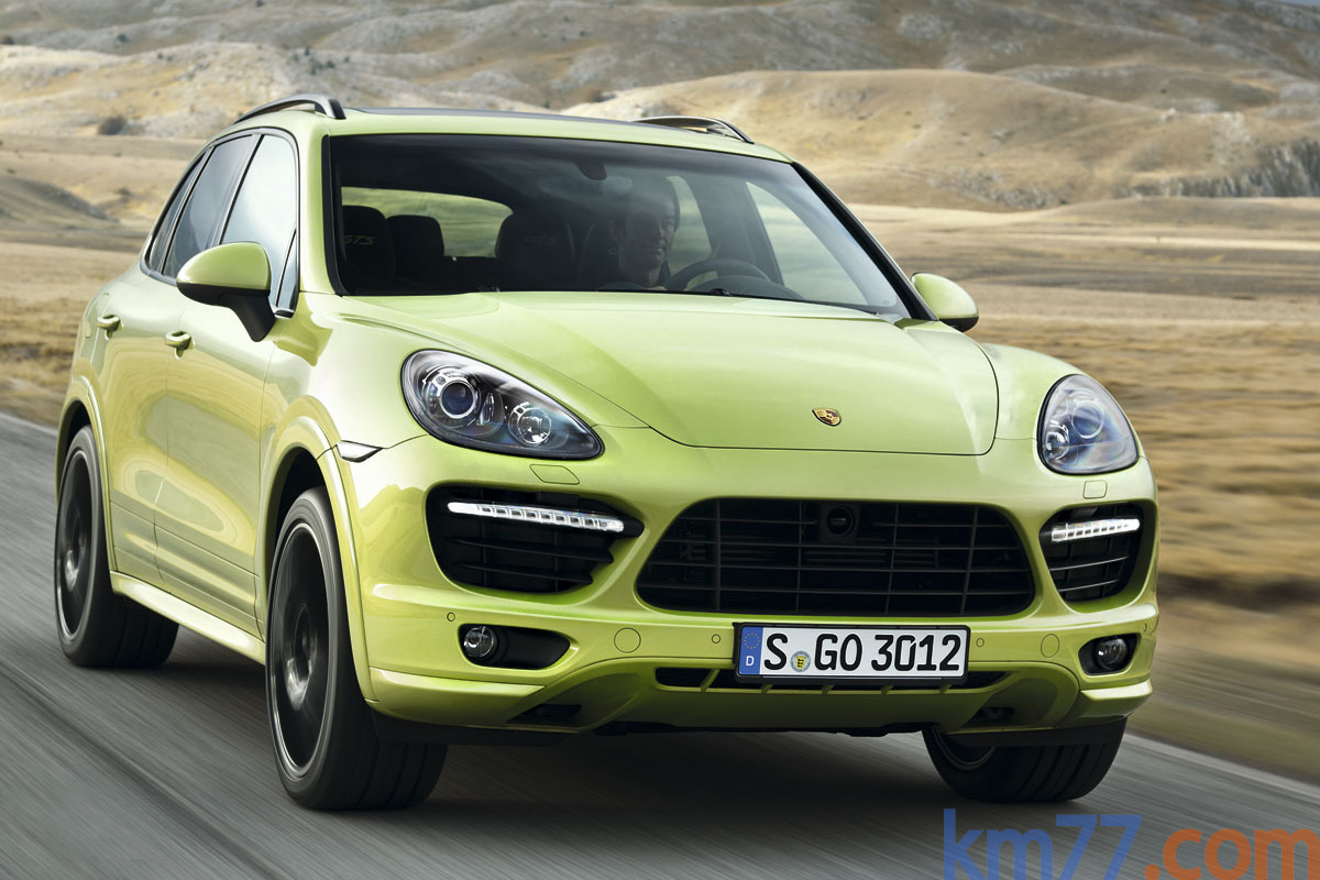 Porsche Cayenne Cayenne GTS 420 CV Cayenne GTS 420 CV Todo terreno Exterior Frontal-Lateral 5 puertas