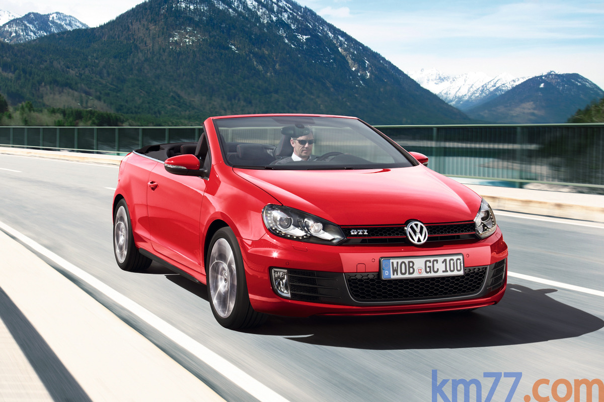 Volkswagen Golf GTI GTI Descapotable Rojo atardecer metalizado Exterior Frontal-Lateral 3 puertas