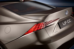 Lexus LF-CC prototipo Coup&eacute; Exterior Faro 3 puertas