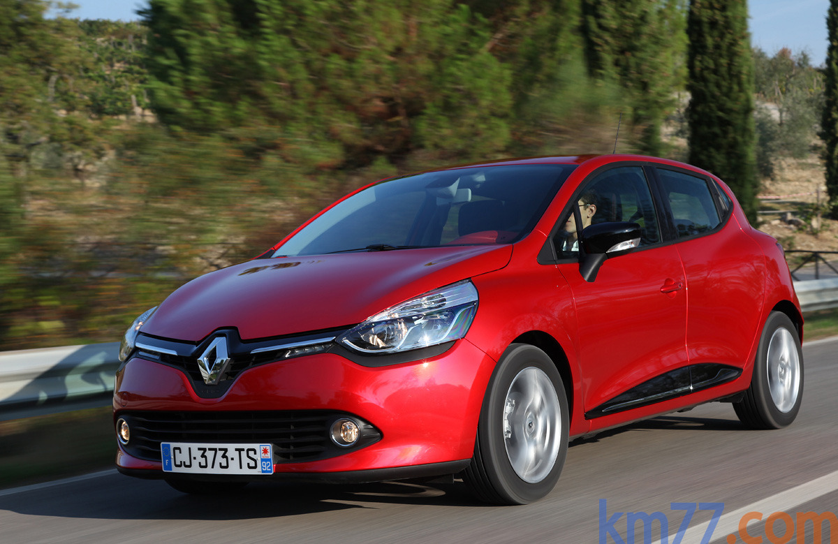 Renault Clio Energy dCi 90 S Gama Clio Turismo Flamme Red Exterior Frontal-Lateral 5 puertas