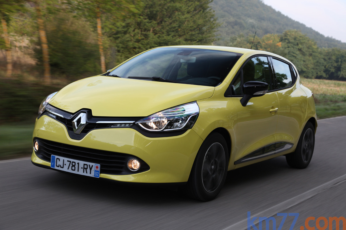 Renault Clio TCe 90 S Gama Clio Turismo Flash Yellow Exterior Frontal-Lateral 5 puertas