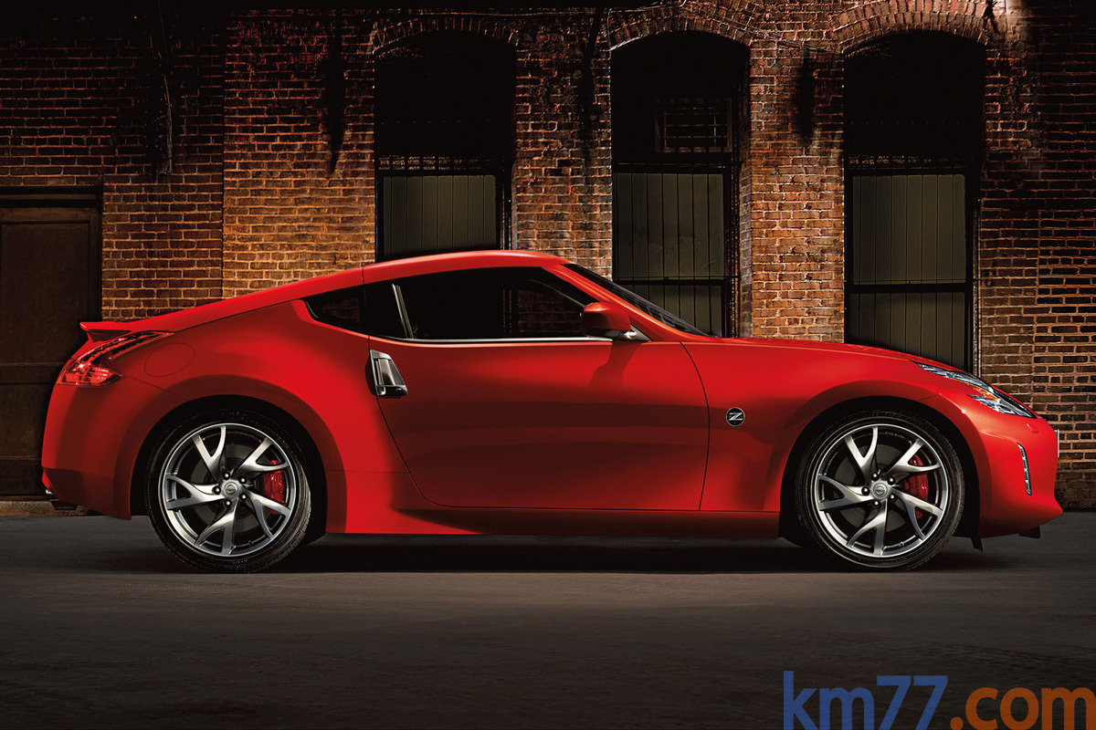 Nissan 370Z V6 3.7 328 CV (2013) Gama 370Z (2013) Coup&eacute; Exterior Lateral 3 puertas