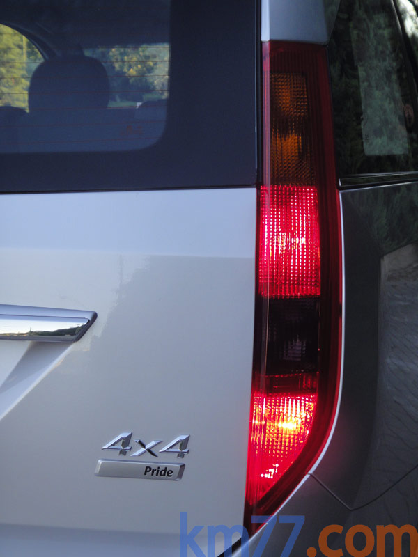 TATA Aria Gama Aria Gama Aria Monovolumen Exterior Pilotos 5 puertas