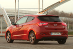 Hyundai i30 Gama i30 3p Tecno S Sky Turismo Cool Red Exterior Lateral-Posterior 3 puertas