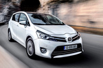 Toyota Verso Gama Verso Gama Verso Monovolumen Pearl White Exterior Lateral-Frontal 5 puertas
