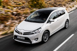 Toyota Verso Gama Verso Gama Verso Monovolumen Pearl White Exterior Frontal-Lateral-Cenital 5 puertas