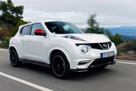 Nissan Juke Nismo 1.6i TURBO 200 CV Nismo Turismo Blanco Perlado Exterior Lateral-Frontal 5 puertas