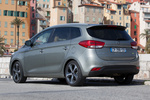 KIA Carens 1.7 CRDi 136 CV Gama Carens Monovolumen Brilliantsilber Metallic Exterior Lateral-Posterior 5 puertas