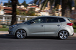 KIA Carens 1.7 CRDi 136 CV Gama Carens Monovolumen Brilliantsilber Metallic Exterior Lateral 5 puertas