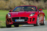 Jaguar F-Type S V6 3.0 381 CV S V6 Descapotable Italian Racing Red Exterior Frontal-Lateral 2 puertas