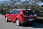 Renault Mégane Energy dCi 130 S&S Dynamique Turismo familiar Rojo Duna Exterior Lateral-Posterior 5 puertas