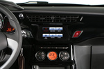 Citroën C3 BlueHDi 100 S Exclusive Turismo Interior Consola Central 5 puertas