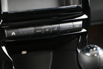 Citroën C3 BlueHDi 100 S Exclusive Turismo Interior Mandos sistema multimedia 5 puertas