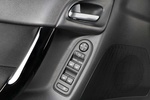 Citroën C3 BlueHDi 100 S Exclusive Turismo Interior Mandos puerta 5 puertas