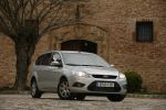 Ford Focus 2.0 TDCi Sportbreak 136 CV Trend Turismo familiar Plata Exterior Frontal-Lateral 5 puertas
