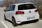 Volkswagen Golf GTI 2.0 TSI 210 CV GTI Turismo Blanco Candy Exterior Posterior-Lateral 5 puertas