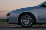 Alfa Romeo 159 2.4 JTDm 200 CV Elegante Turismo Plata Alfa Exterior Detalle 4 puertas