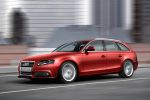 Audi A4 Gama A4 Avant Gama A4 Avant Turismo familiar Rojo Granate efecto perla Exterior Lateral-Frontal 5 puertas