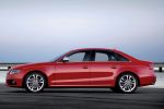 Audi A4 S4 3.0 TFSI quattro S tronic 7 vel. S4 Turismo Rojo Granate efecto perla Exterior Lateral 4 puertas