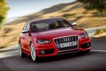 Audi A4 S4 3.0 TFSI quattro S tronic 7 vel. S4 Turismo Rojo Granate efecto perla Exterior Frontal-Lateral 4 puertas