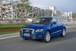 Audi Q5 3.0 TDI quattro S tronic 7 vel. DPF Gama Q5 Todo terreno Azul estrato efecto perla Exterior Frontal-Lateral 5 puertas