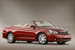 Chrysler Sebring Gama Sebring Limited Descapotable Rojo Infierno metalizado Exterior Lateral-Frontal 2 puertas
