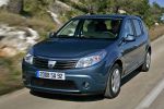 Dacia Sandero 1.6 90 CV Laureate Turismo Azul mineral Exterior Frontal-Lateral 5 puertas