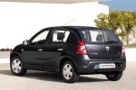 Dacia Sandero 1.5 dCi 85 CV Laureate Turismo Gris Cometa Exterior Lateral-Posterior 5 puertas