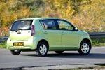 Daihatsu Sirion Gama Sirion Turismo Yellow Green Mica metallic Exterior Lateral-Posterior 5 puertas