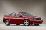 Dodge Avenger Gama Avenger SXT Turismo Rojo infierno metalizado Exterior Lateral-Frontal 4 puertas