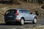 Volvo XC60 D5 AWD 205 CV Momentum Todo terreno Azul Camale&oacute;n Metalizado Exterior Posterior-Lateral 5 puertas