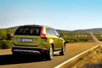 Volvo XC60 T6 AWD 305 CV Summum Todo terreno Verde Lima Metalizado Exterior Posterior-Lateral 5 puertas
