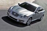 Jaguar XF Gama XF Gama XF Turismo Liquid Silver Exterior Cenital-Frontal-Lateral 4 puertas
