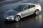 Jaguar XF Gama XF Gama XF Turismo Liquid Silver Exterior Cenital-Lateral-Frontal 4 puertas