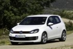 Volkswagen Golf GTI 2.0 TSI 210 CV GTI Turismo Blanco Candy Exterior Frontal-Lateral 3 puertas