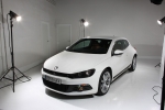 Volkswagen Scirocco 2.0 TDI 140 CV DSG Gama Scirocco Coup&eacute; Blanco Candy Exterior Frontal-Lateral 3 puertas