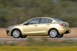 Mazda Mazda3 Gama Mazda3 SportSed&aacute;n Luxury Turismo Olympic Gold Metallic Exterior Lateral 4 puertas