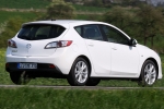 Mazda Mazda3 2.0 DISI 151 CV i-Stop Luxury Turismo Arctic White Solid Exterior Posterior-Lateral 5 puertas