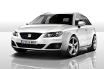 SEAT Exeo ST 2.0 TSI 200 CV Style Turismo familiar Blanco Candy Exterior Frontal-Lateral 5 puertas