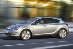 Opel Astra 1.7 CDTI 110 CV Gama Astra Turismo Plata Mineral Exterior Frontal-Lateral 5 puertas