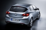 Opel Astra 1.6 Turbo 180 CV Gama Astra Turismo Plata Mineral Exterior Posterior-Lateral 5 puertas